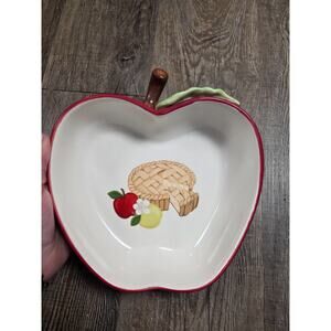 Cracker Barrel Apple Shaped Pie Baking Dish Ceramic 33 fl oz Hand Painted